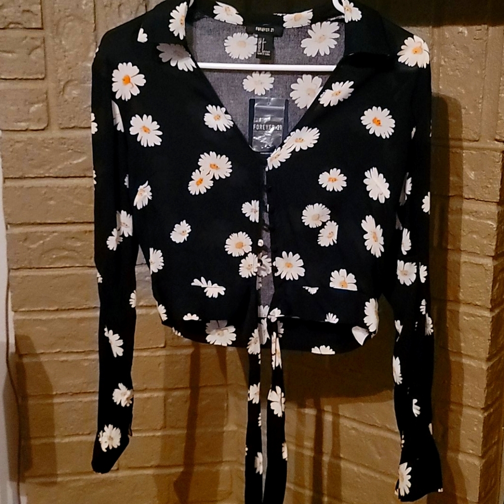 Long sleeve flower tank top